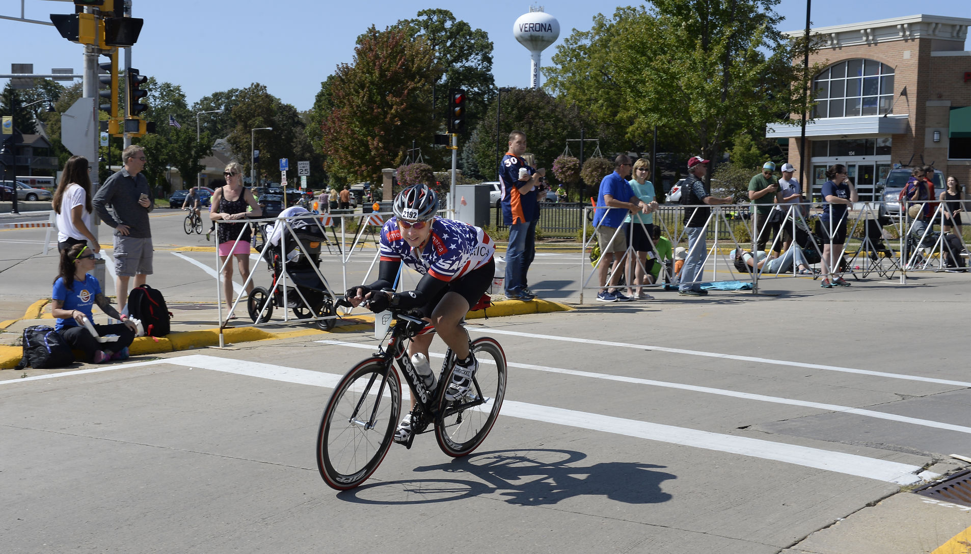 Verona residents cheer on IRONMAN athletes